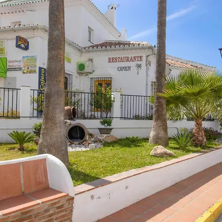 Apt Chimenea With Ocean View, A/c, & Fiber Apartment Nerja