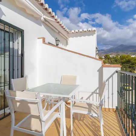 Apt Chimenea With Ocean View, A/c, & Fiber Apartment Nerja