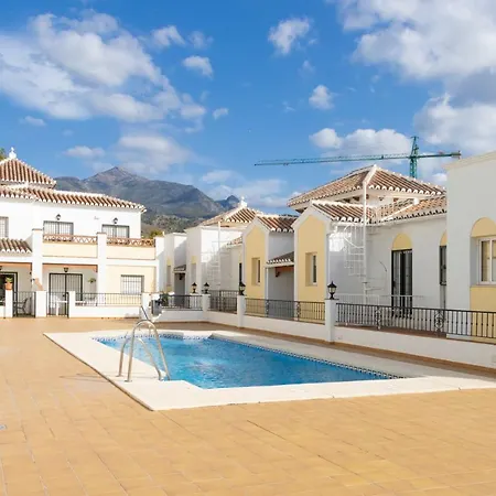 Apt Chimenea With Ocean View, A/c, & Fiber * Nerja